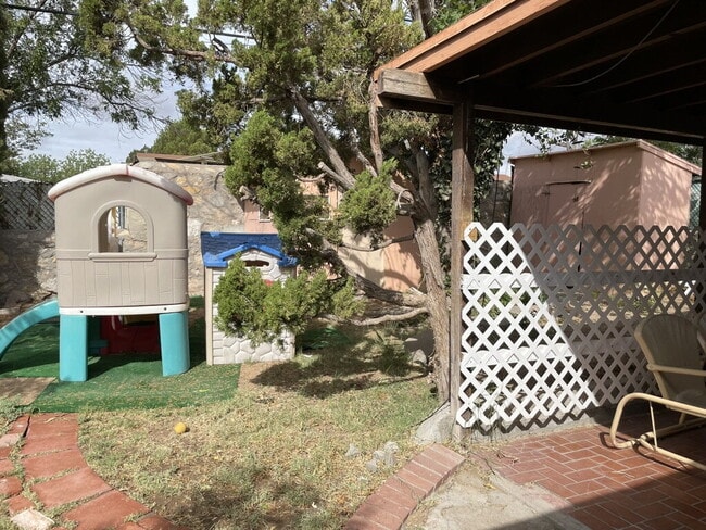 Building Photo - 10028 Cork Dr