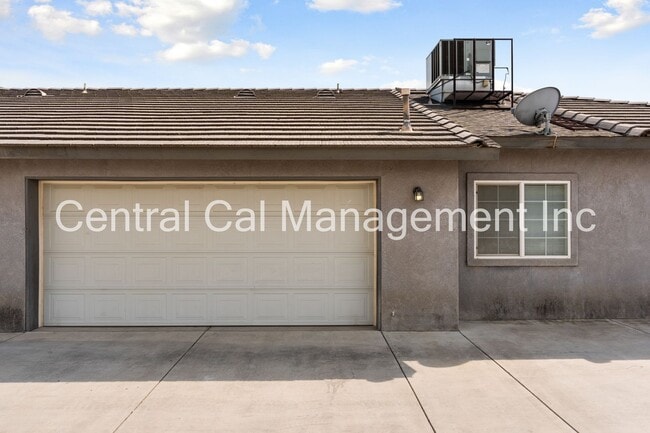 Building Photo - 3721 Pine Meadow Dr