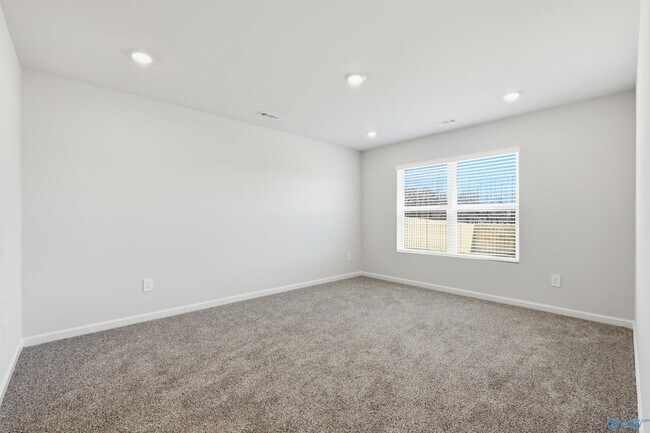 Building Photo - 9943 Sequoyah Cv Dr SE