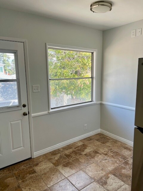 Building Photo - 3836 1/2 Westwood Blvd