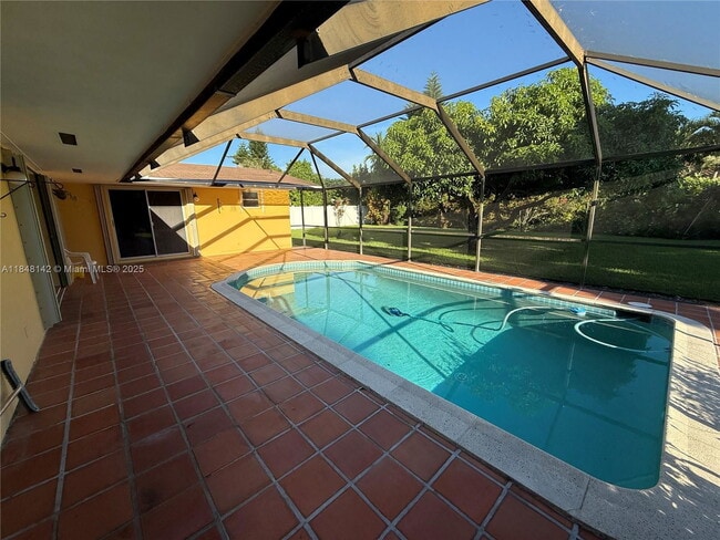 Building Photo - 9824 SW 123rd Terrace