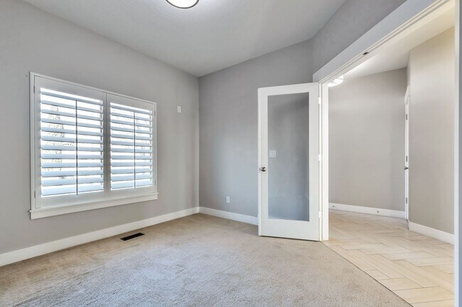 Building Photo - Unique 2 Story Home w attached 2 car