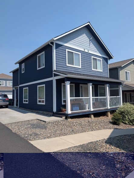 Building Photo - 1005 Clockworks Ln