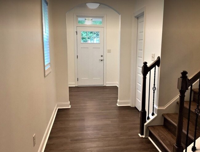 Building Photo - 756 Varina Ln