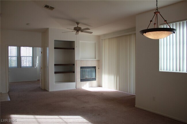 Building Photo - 2325 Windmill Pkwy