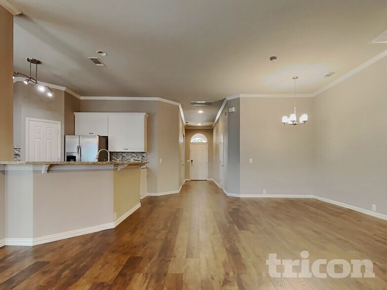 Building Photo - 2748 Cedar Ridge Ln