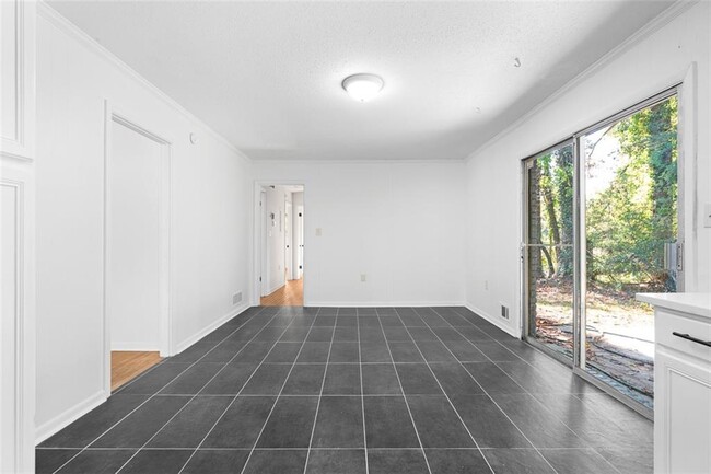 Building Photo - 5726 Southwick Ct SW