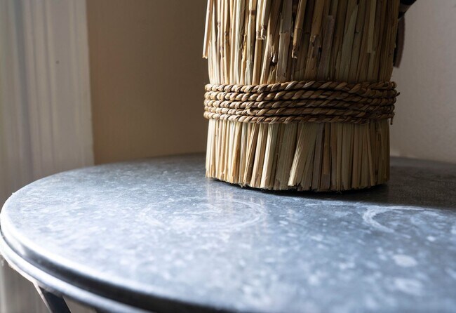 Building Photo - Amazingly Beautiful Fully Renovated 4BR/DEN/3FB/GAR North Bethesda Home