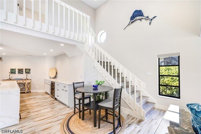 Building Photo - 1911 SE 32nd Terrace