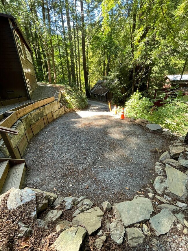 Building Photo - 5445 Cazadero Hwy