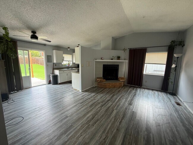 Building Photo - 5730 S Buckskin Pass Dr