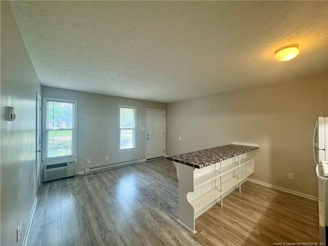 Building Photo - 1059 Strickland Bridge Rd