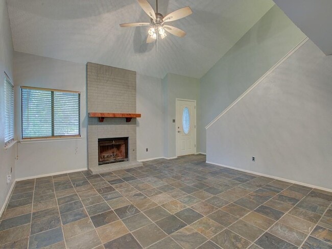 Building Photo - 2901 Burning Oak Dr