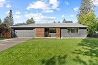 Building Photo - Beautiful Single Family Home!