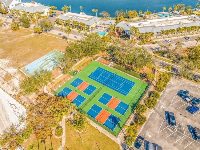 Building Photo - 828 Bahia Del Sol Dr