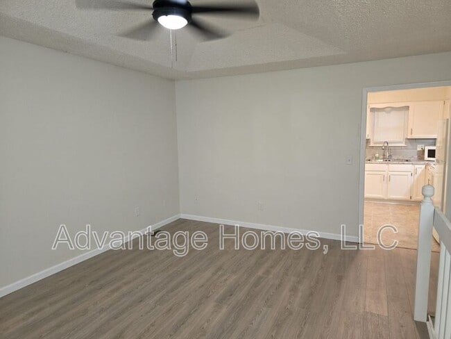 Building Photo - 8206 Woodson Dr