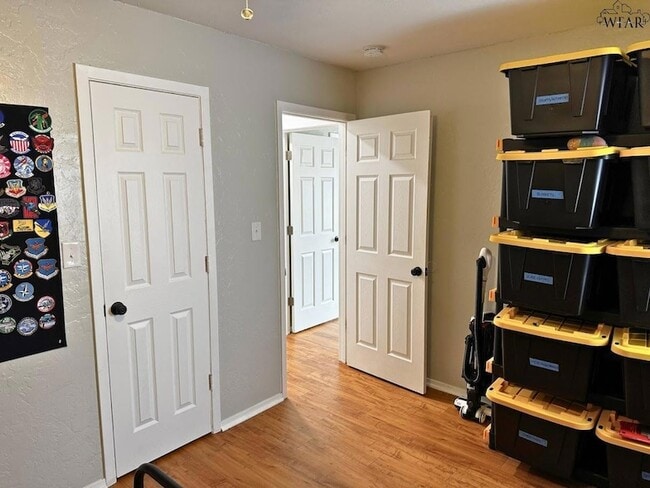 Building Photo - 2119 Selma Dr