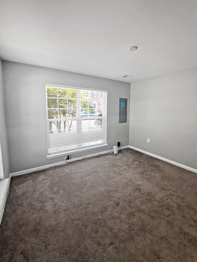 Building Photo - 1701 Walcott Ln