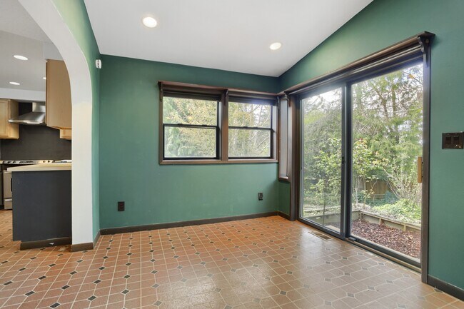 Building Photo - 1707 SW Binford Lake Pkwy