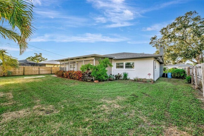 Building Photo - 5215 Denver St NE