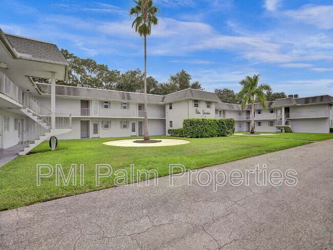 Building Photo - 10193 N Military Trl