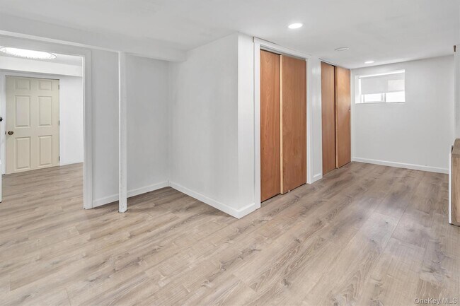 Building Photo - 159 Southside Ave