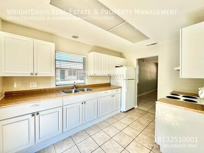 Building Photo - 625 Wildwood Way