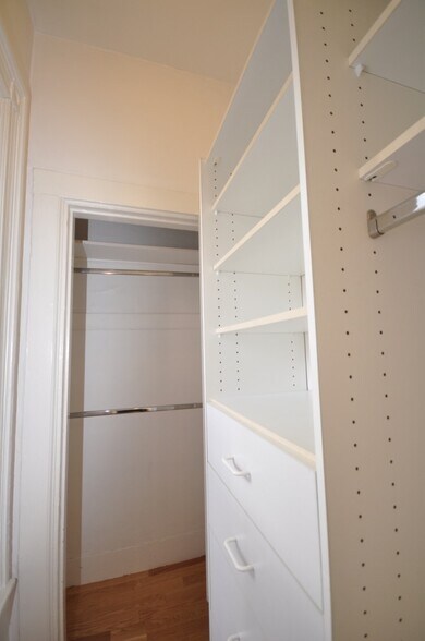 Building Photo - 261 Beacon St