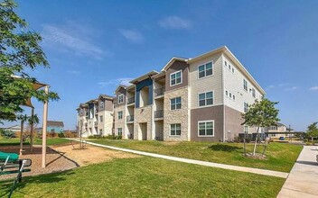 Building Photo - 500 Westinghouse Rd