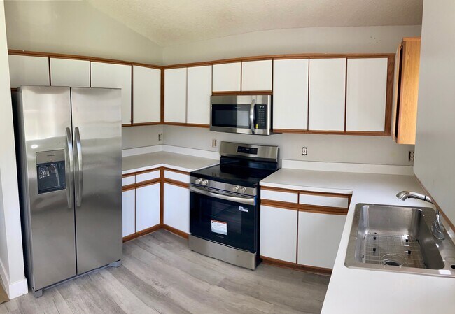 Building Photo - 13434 Mallard Cove Blvd