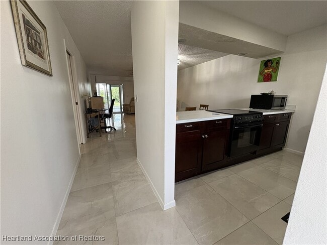 Building Photo - 4722 Granada Blvd