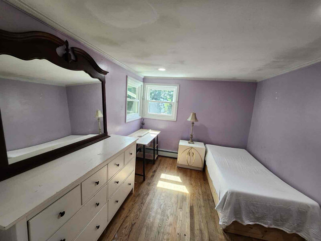 Primary Photo - 62 Ridge Ave