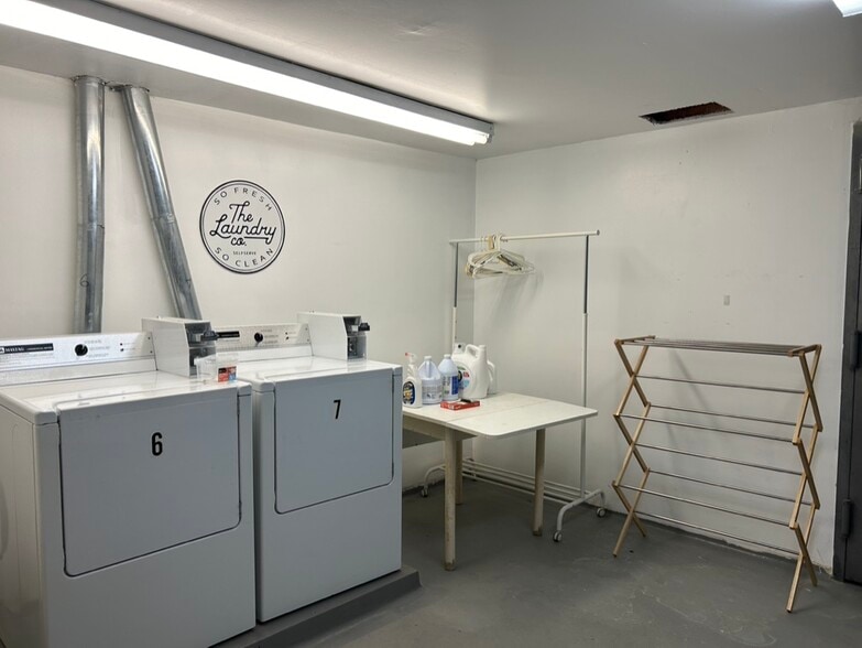 Building Photo - 16 Union St