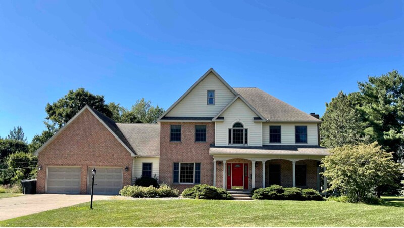 Building Photo - 1895 Highbank Dr