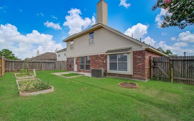 Building Photo - 12026 Parkers Hideaway Dr