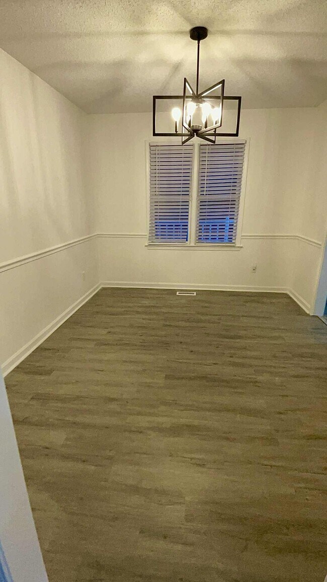 Building Photo - 1117 Sandy Beach Dr