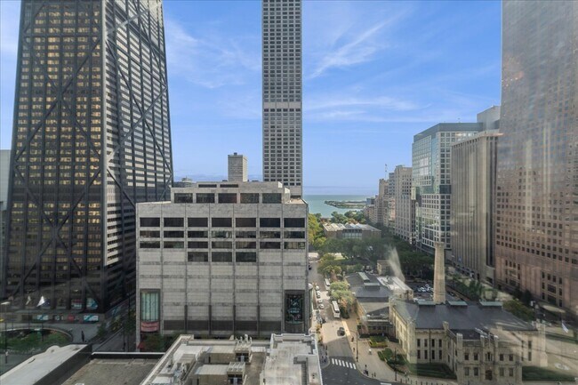 Building Photo - 111 E Chestnut St