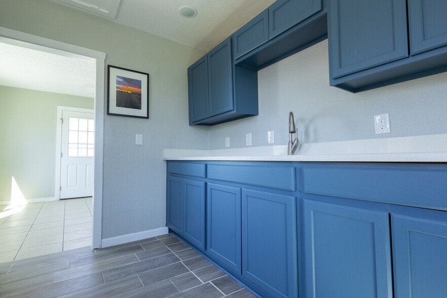 Kitchen - 1200 Chadbourne St