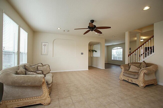 Building Photo - 29619 S Legends Bend Dr
