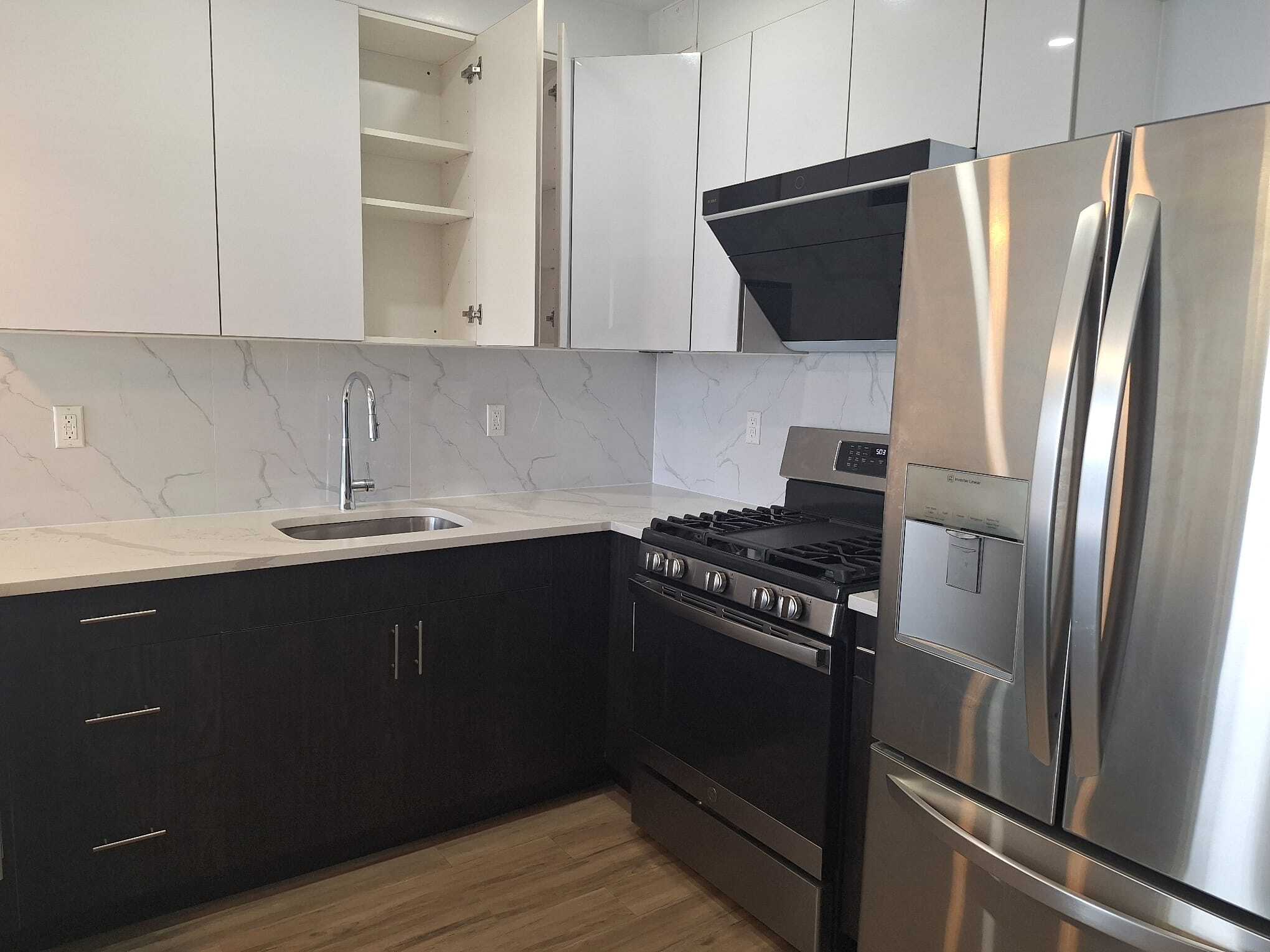 Kitchen stove closet - 7065 Queens Blvd