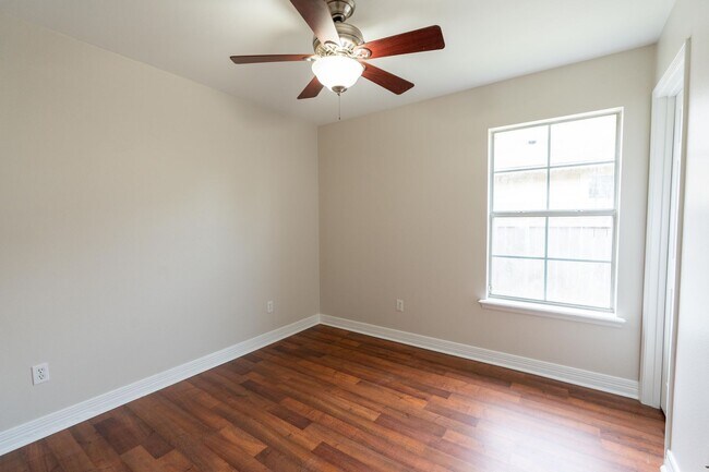 Building Photo - 369 Gaston Ln