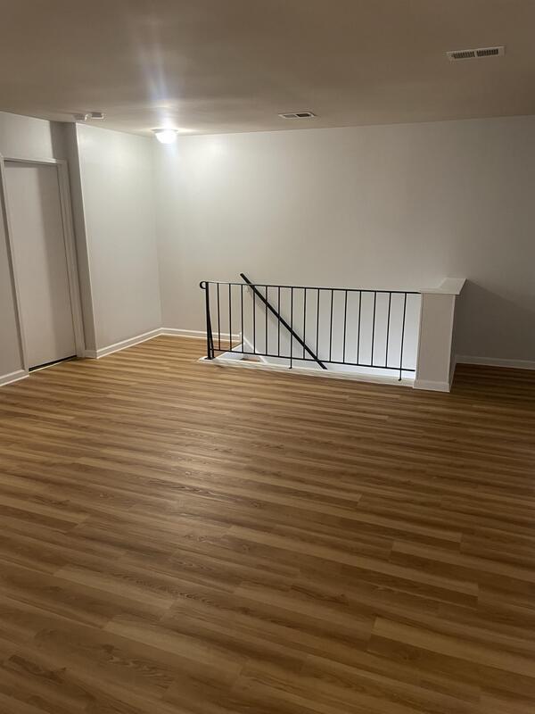 Building Photo - 66 Banner Ct