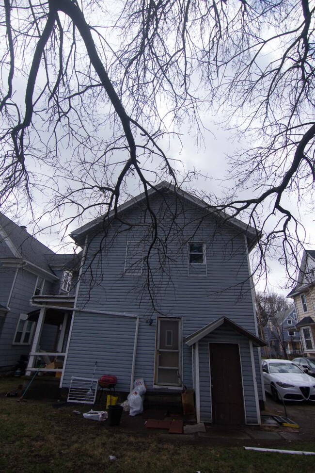 Primary Photo - 543 E Buchtel Ave