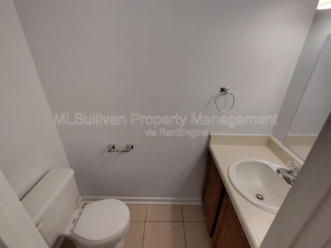 Building Photo - 1 Durbin Pl