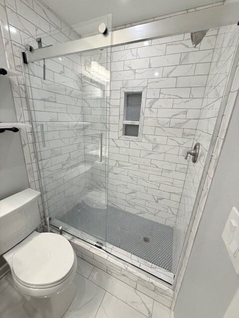 Building Photo - FOR RENT