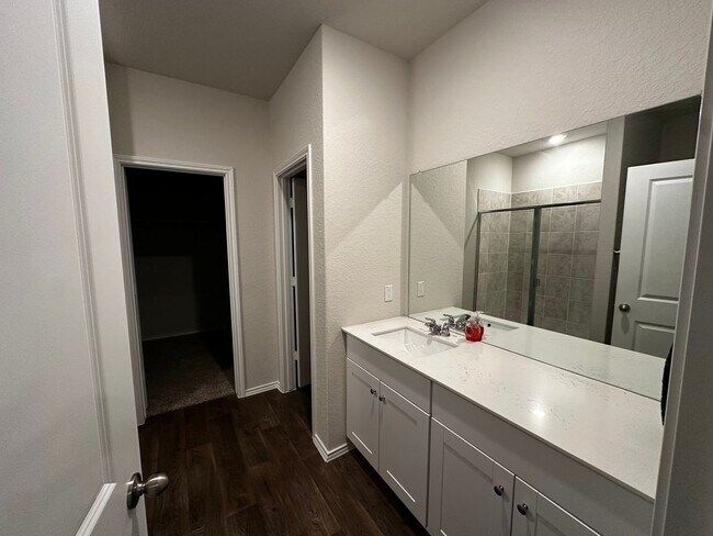 Building Photo - 6015 Bowie Mountain