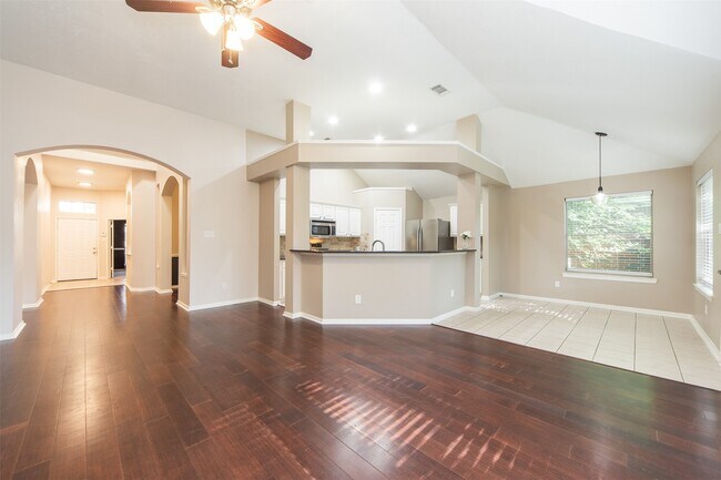Building Photo - 3114 Glenwood Dr