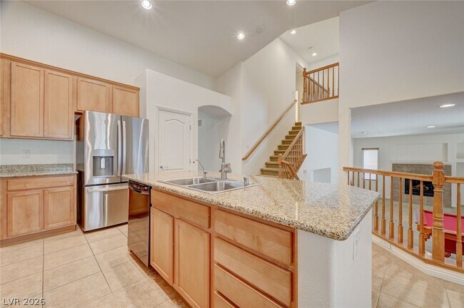 Building Photo - 5921 Altissimo St