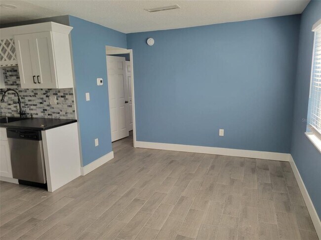 Building Photo - 7650 Coquina Way