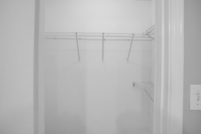 Building Photo - 319 L'Atrium Dr